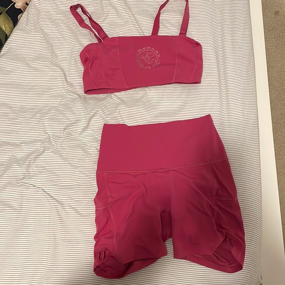 Gently used gymshark outfit size small